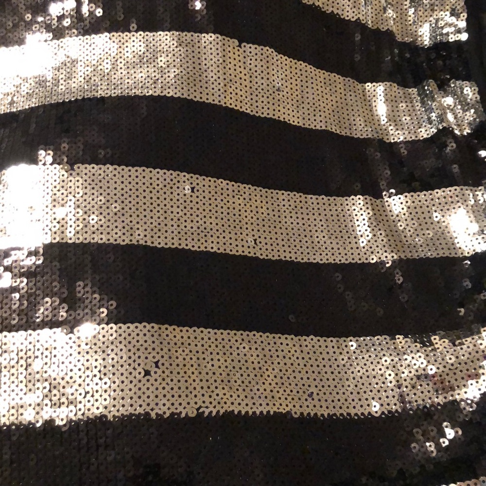 Sequin top - Picture 3 of 3
